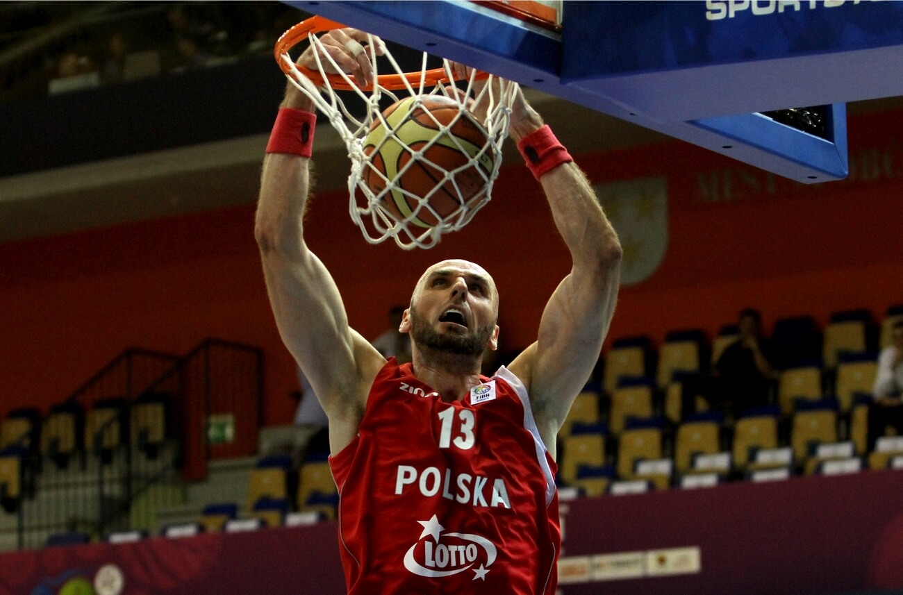 Gortat wzrost Odkryj jak wysoki jest koszykarz Plotuś